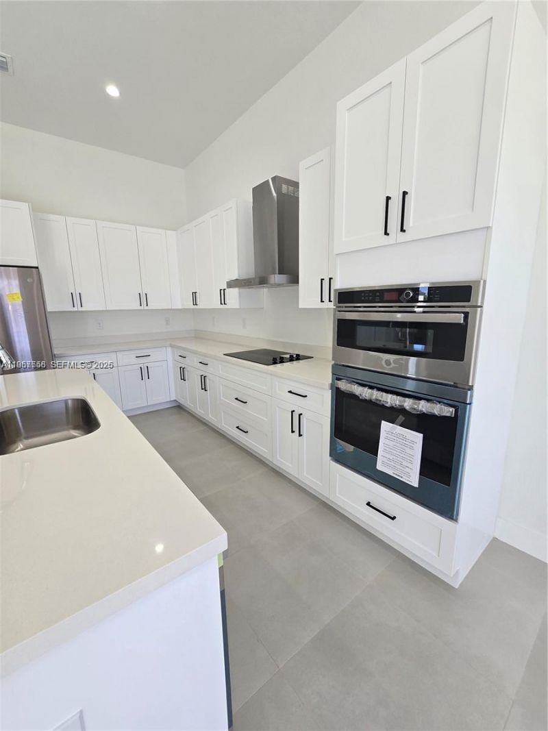 19534 SW 324 St , Homestead, FL 33030 Photo