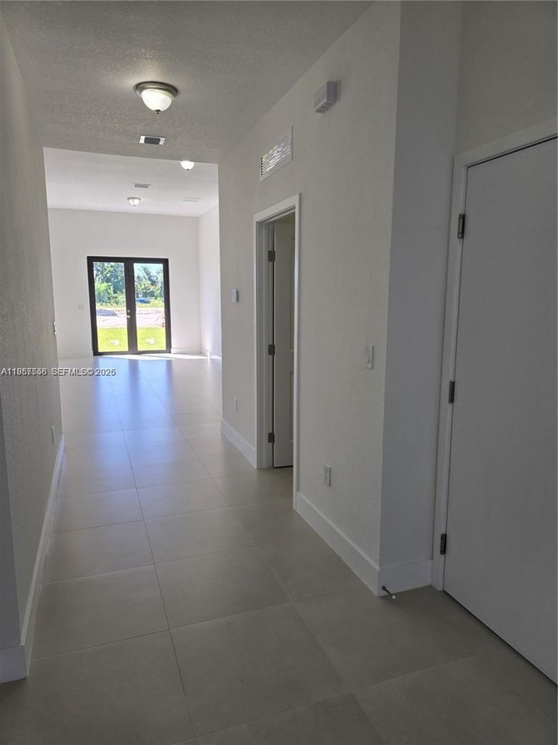 19534 SW 324 St , Homestead, FL 33030 Photo