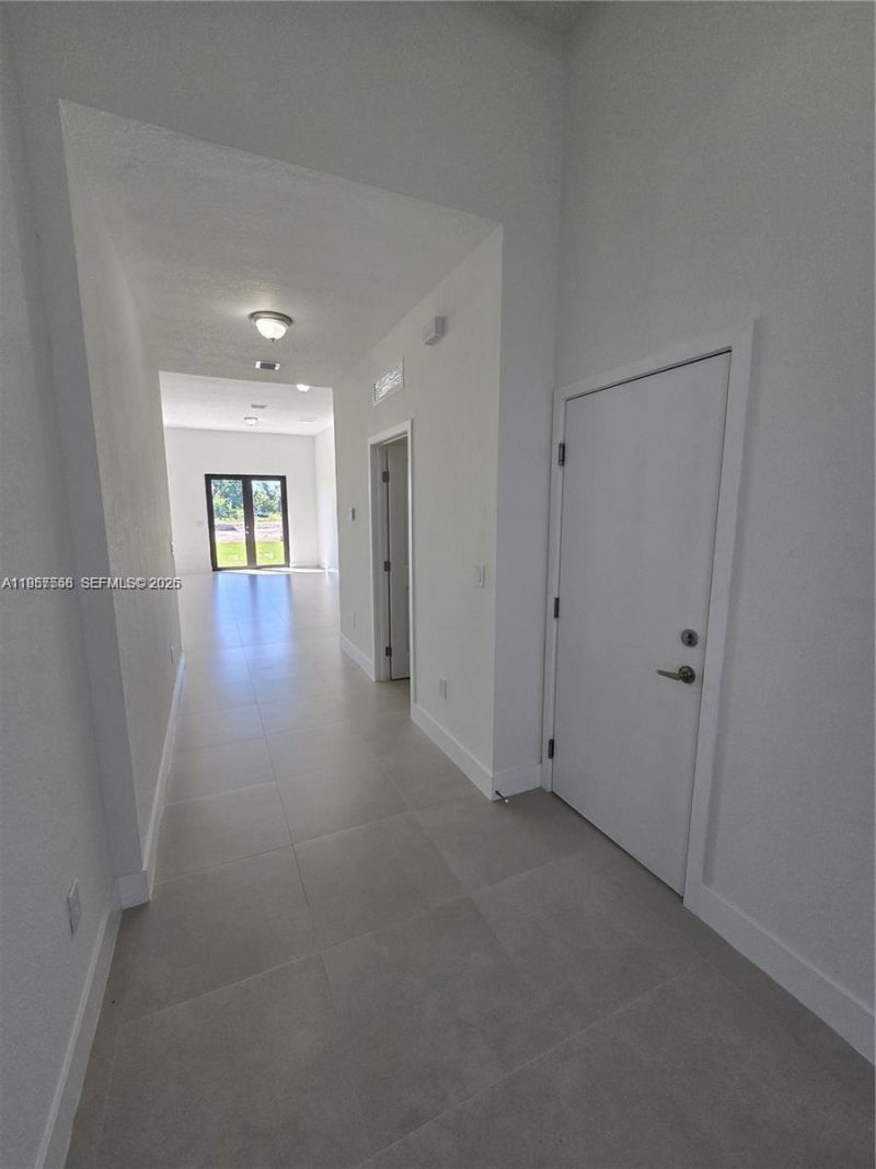 19534 SW 324 St , Homestead, FL 33030 Photo