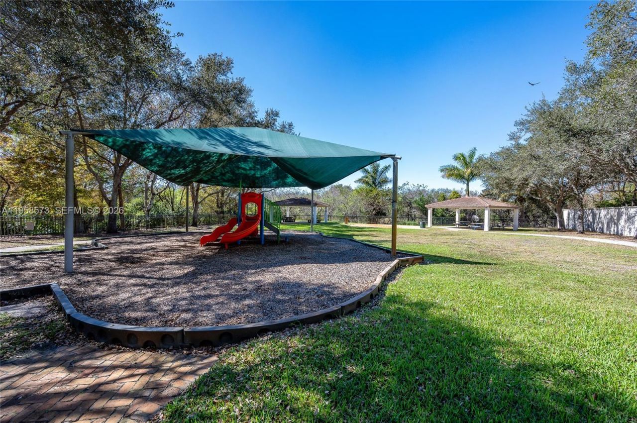 405 SW 198th Ter, Pembroke Pines, FL 33029 Photo