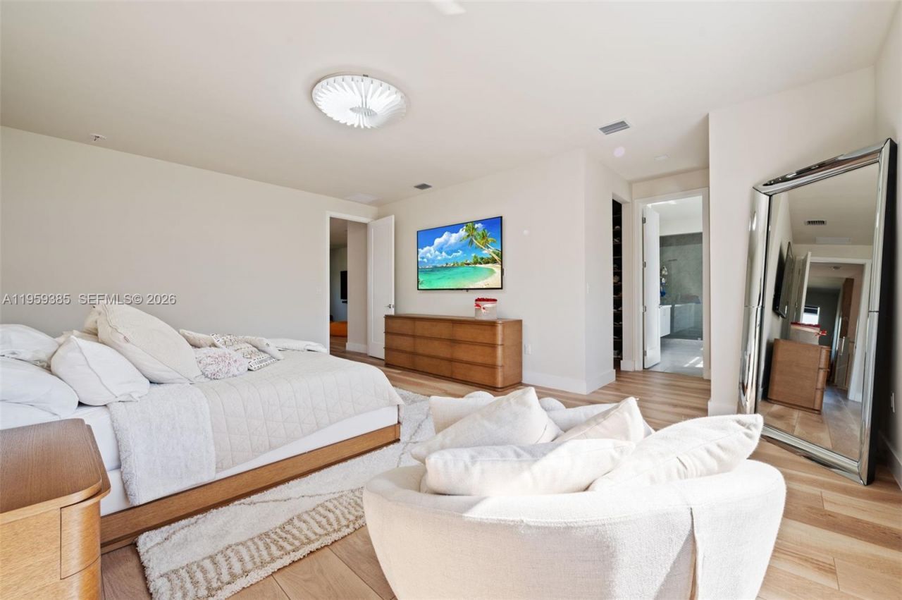 8118 NW 46th Ter, Doral, FL 33166 Photo