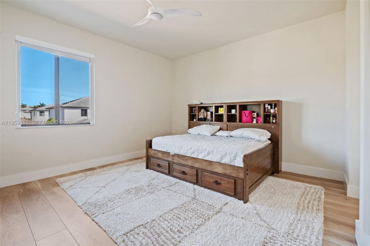 8118 NW 46th Ter, Doral, FL 33166 Photo