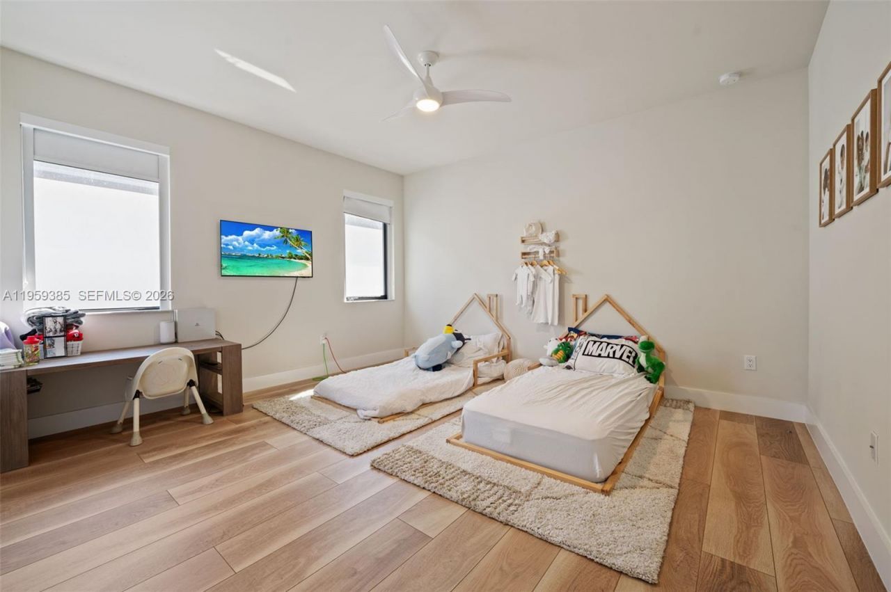 8118 NW 46th Ter, Doral, FL 33166 Photo