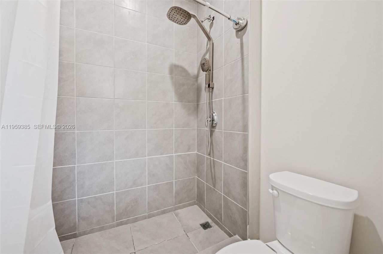 8118 NW 46th Ter, Doral, FL 33166 Photo