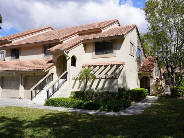 5741 Coach House Cir, Unit H, Boca Raton, FL 33486