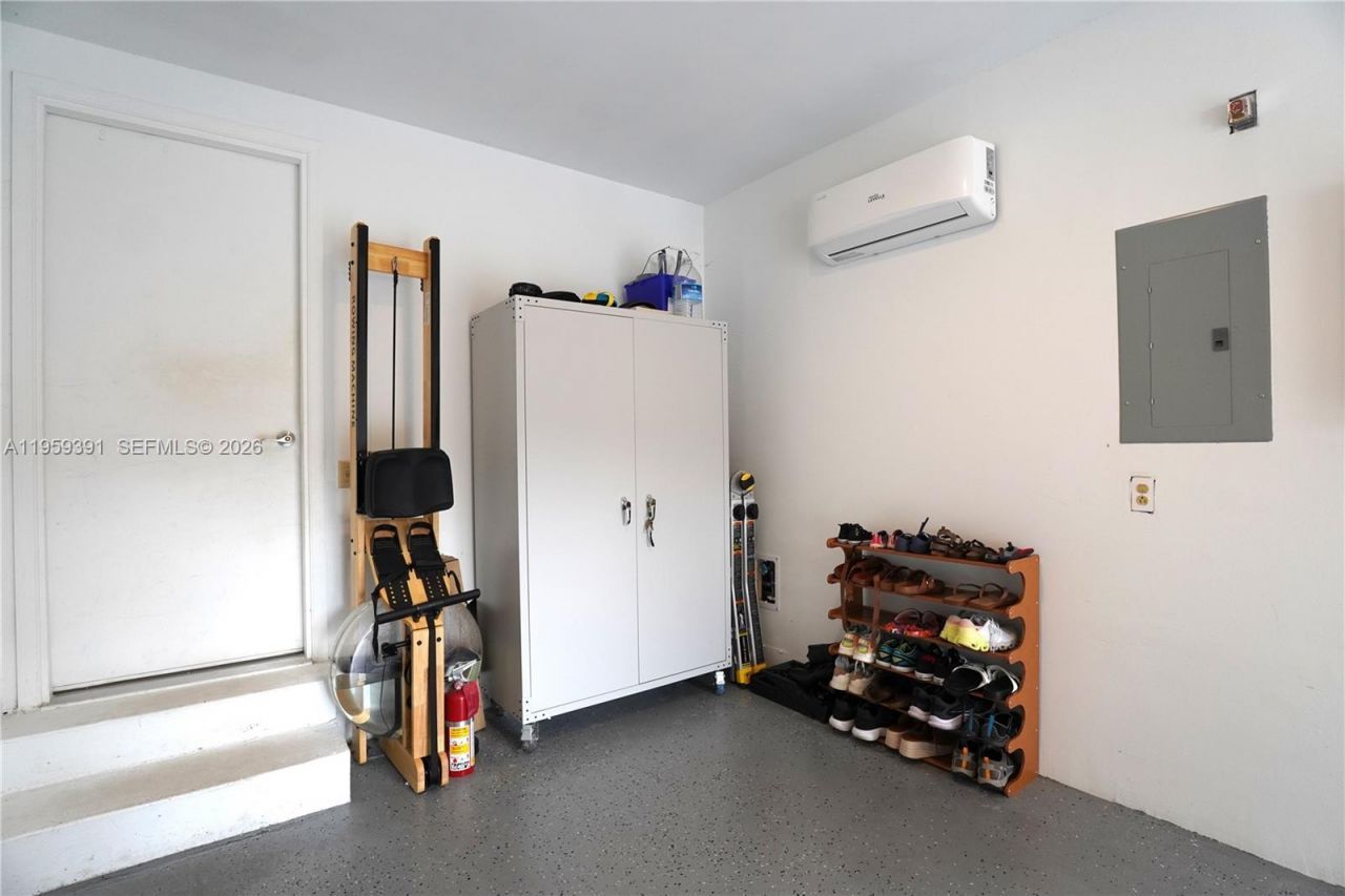 5741 Coach House Cir, Unit H, Boca Raton, FL 33486 Photo