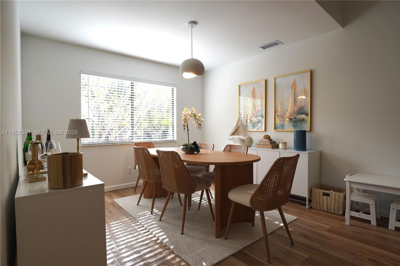 5741 Coach House Cir, Unit H, Boca Raton, FL 33486 Photo