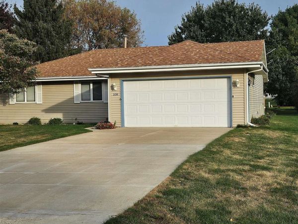 108 SEQUOYAH Court, POPLAR GROVE, IL 61065