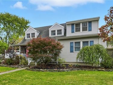 577 Emerson Drive, Amherst, NY 14226