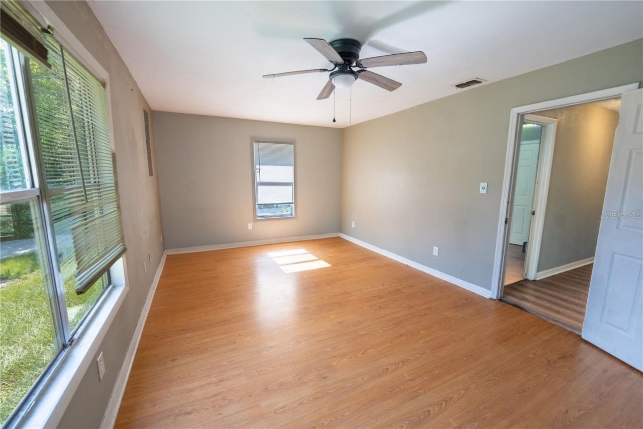 535 W Division Street, Deland, FL 32720 Photo