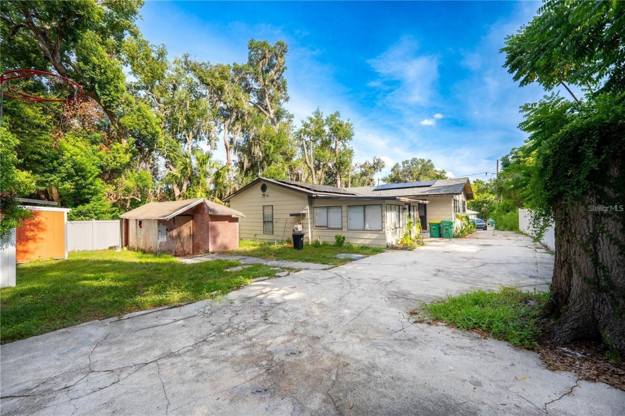 535 W Division Street, Deland, FL 32720 Photo