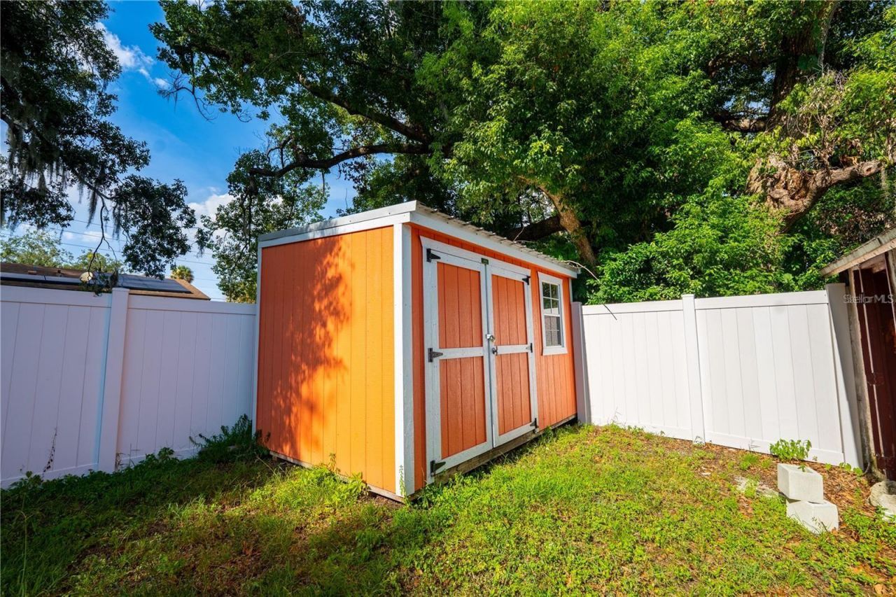 535 W Division Street, Deland, FL 32720 Photo