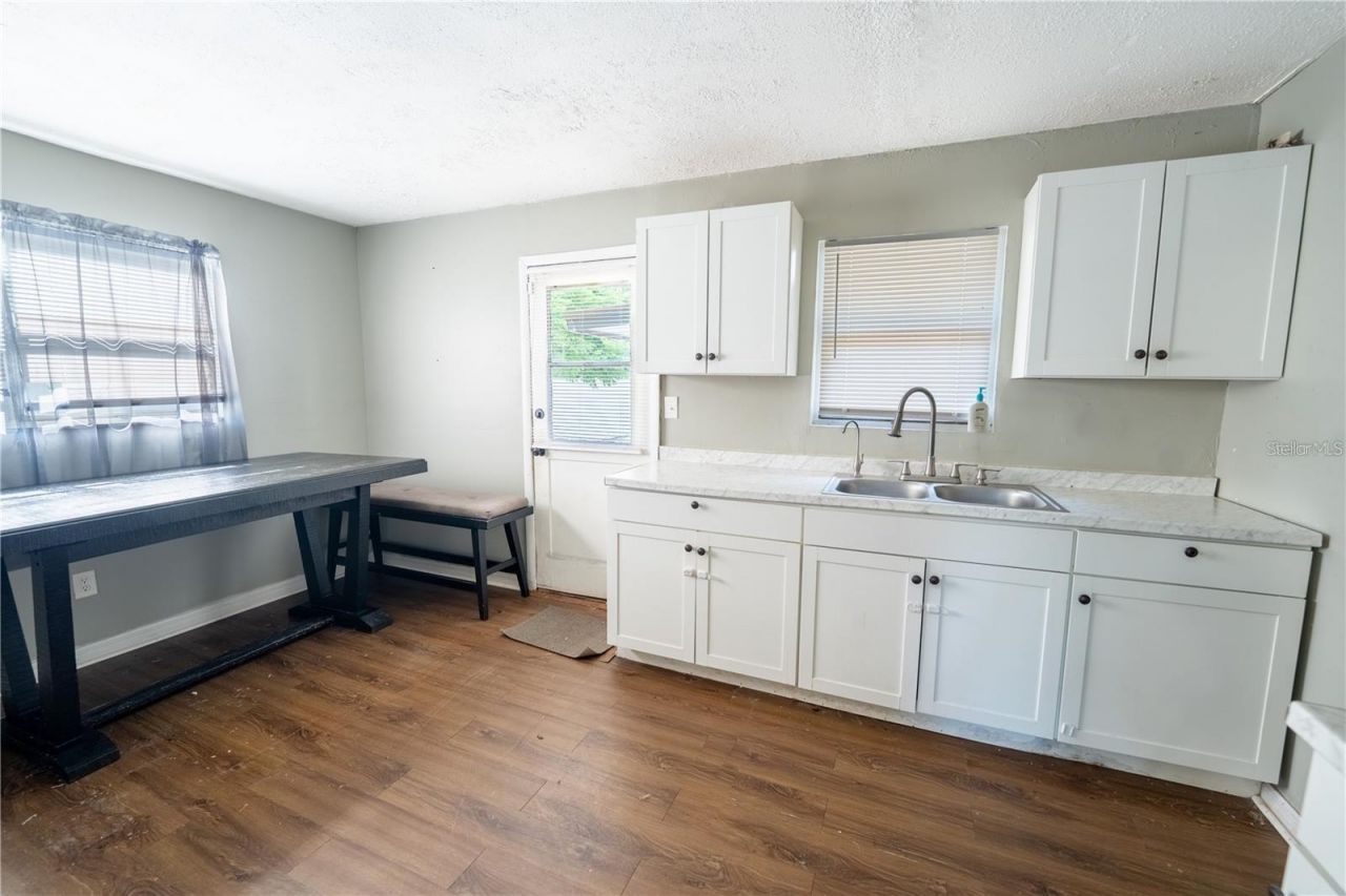 535 W Division Street, Deland, FL 32720 Photo