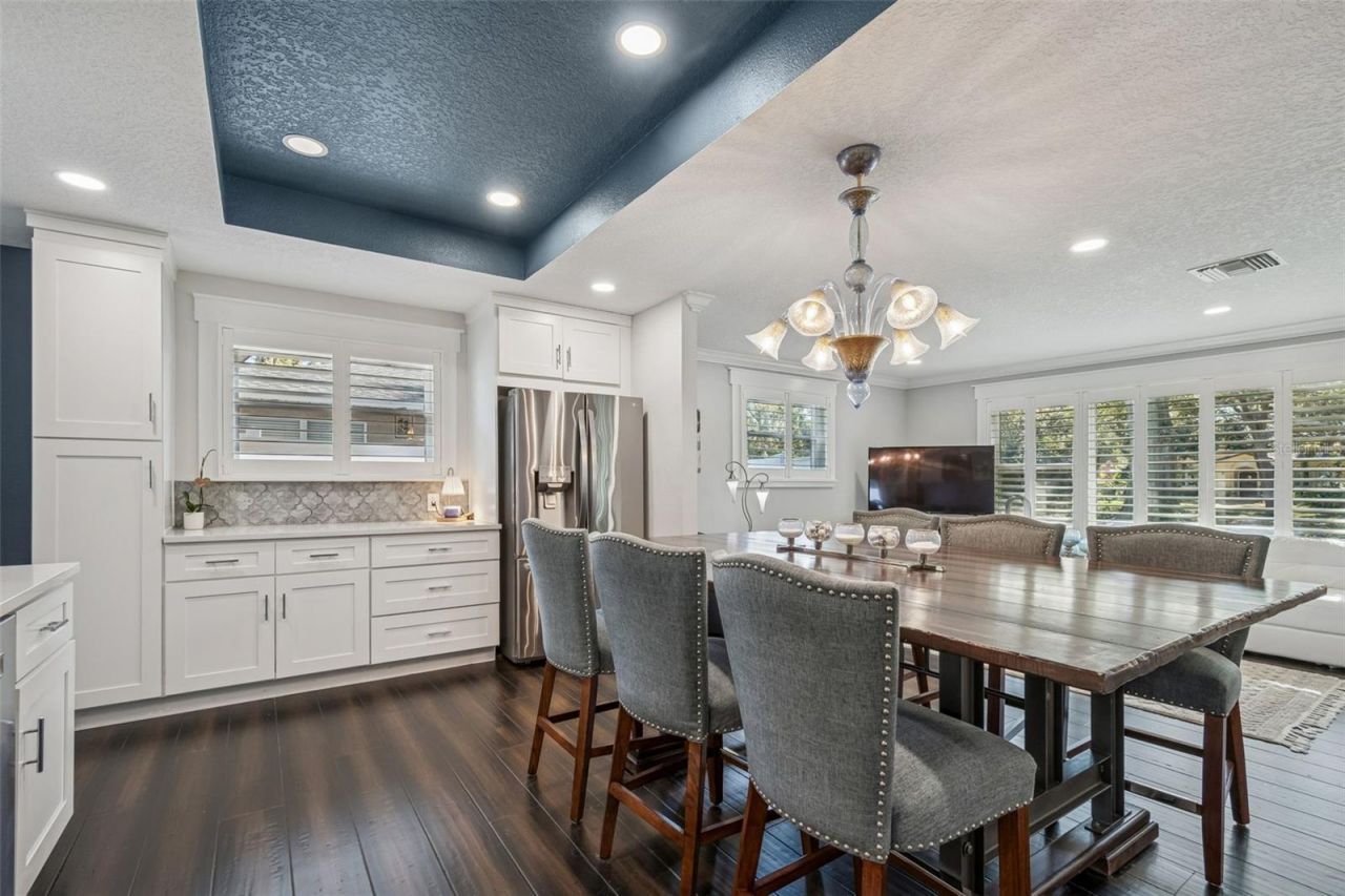 427 Villagrande Avenue S, Saint Petersburg, FL 33707 Photo