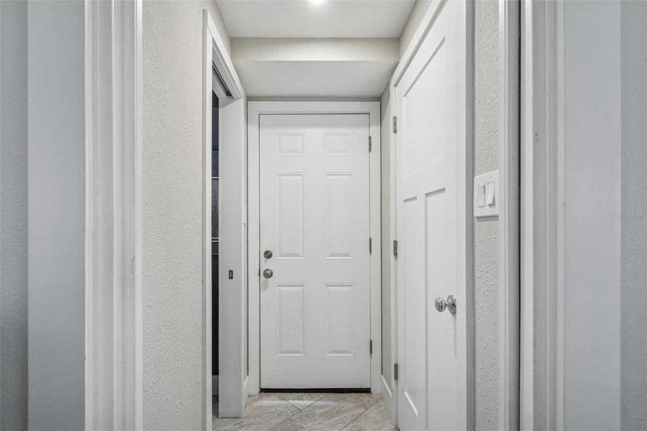 427 Villagrande Avenue S, Saint Petersburg, FL 33707 Photo