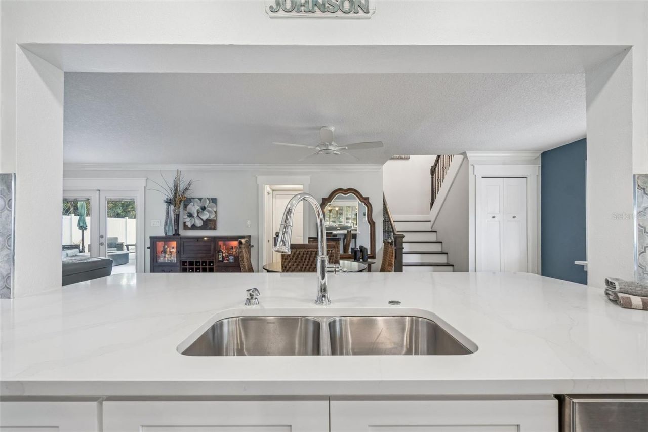 427 Villagrande Avenue S, Saint Petersburg, FL 33707 Photo