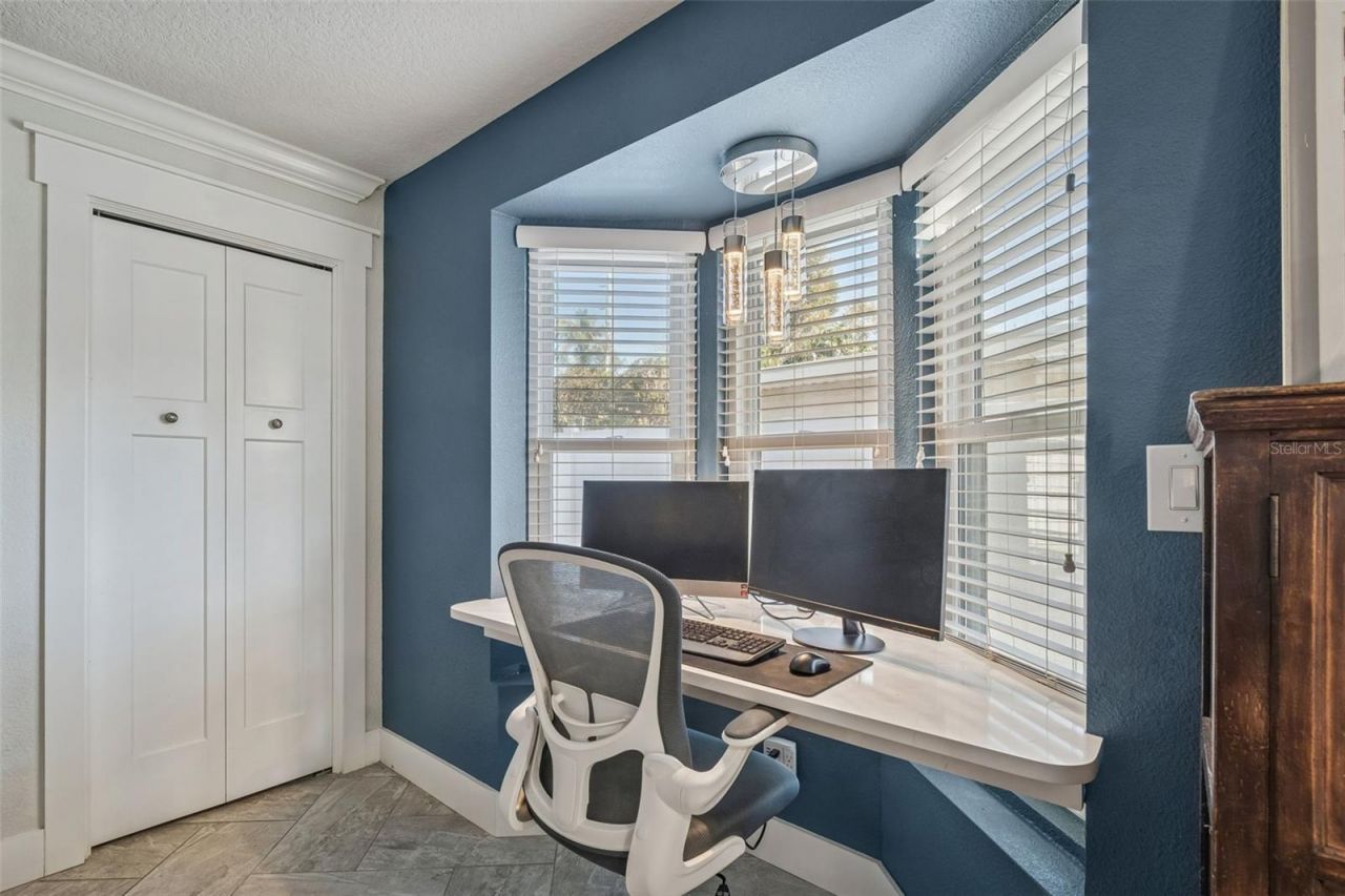 427 Villagrande Avenue S, Saint Petersburg, FL 33707 Photo