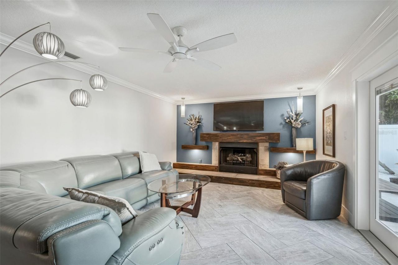 427 Villagrande Avenue S, Saint Petersburg, FL 33707 Photo