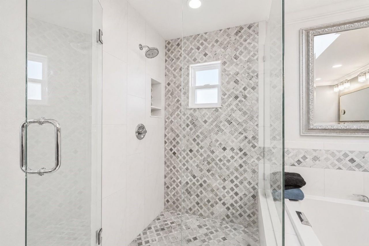 427 Villagrande Avenue S, Saint Petersburg, FL 33707 Photo