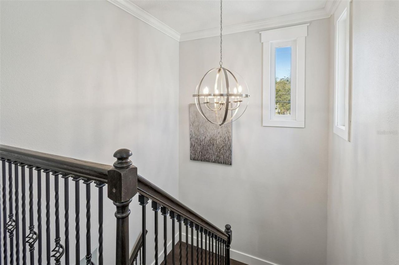 427 Villagrande Avenue S, Saint Petersburg, FL 33707 Photo