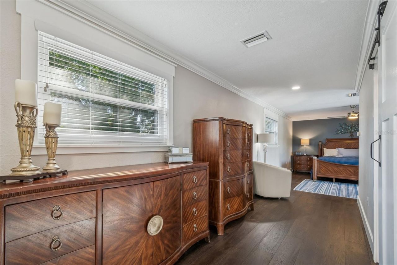 427 Villagrande Avenue S, Saint Petersburg, FL 33707 Photo