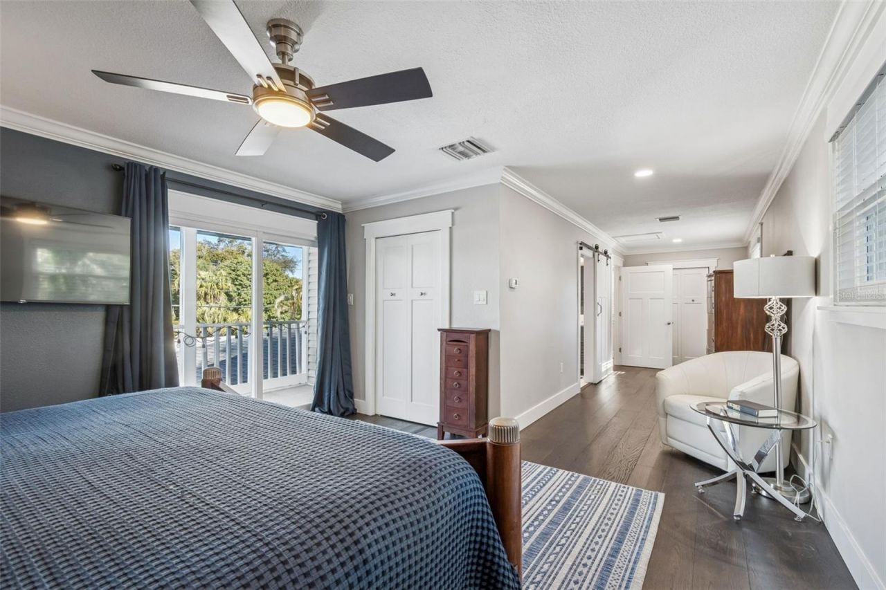 427 Villagrande Avenue S, Saint Petersburg, FL 33707 Photo