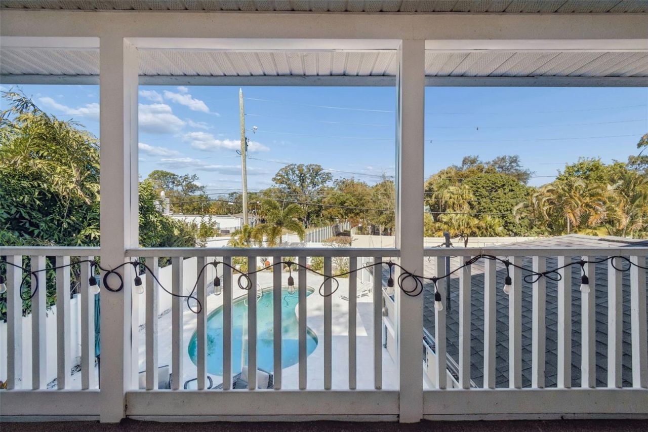 427 Villagrande Avenue S, Saint Petersburg, FL 33707 Photo