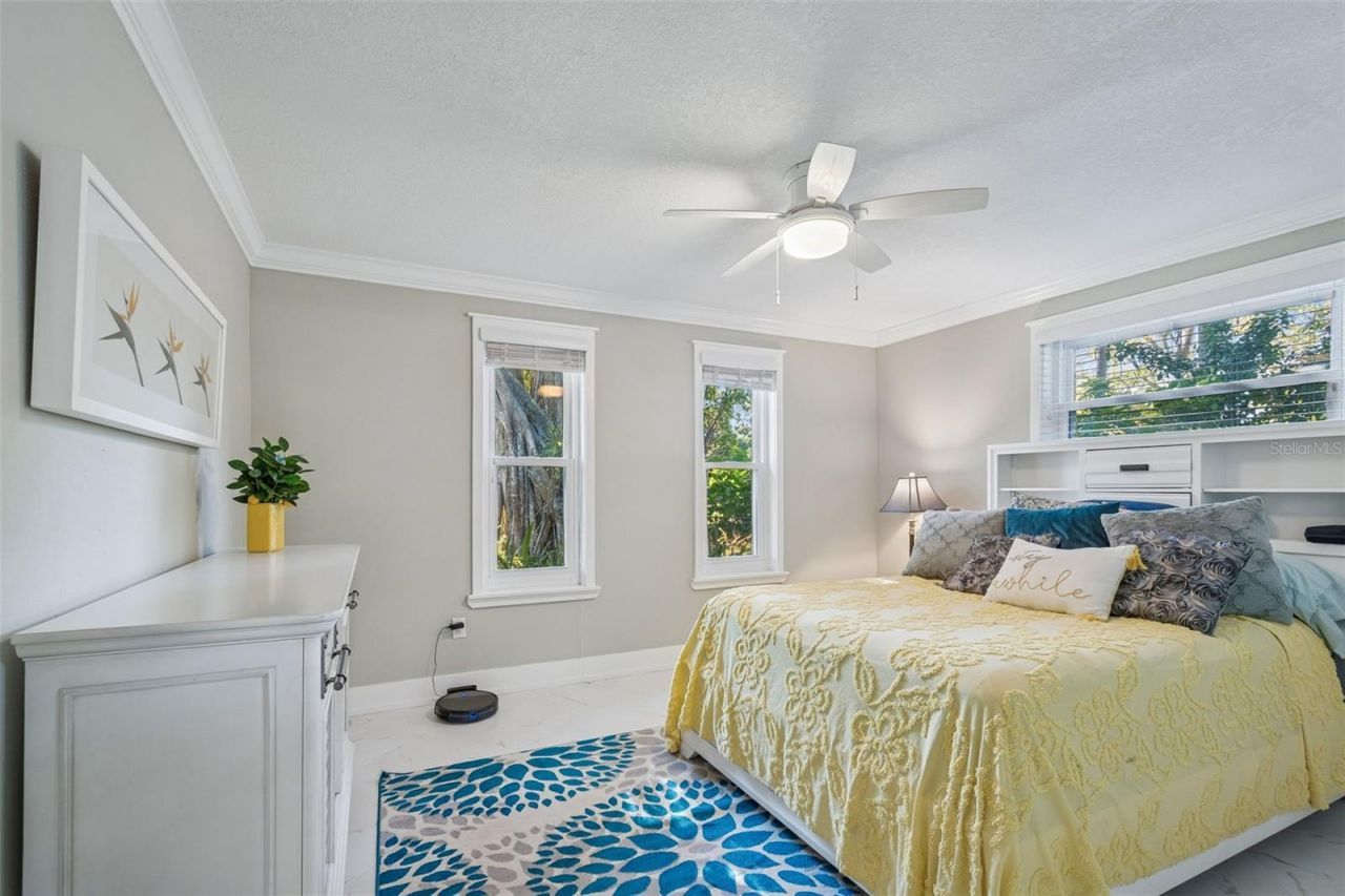 427 Villagrande Avenue S, Saint Petersburg, FL 33707 Photo