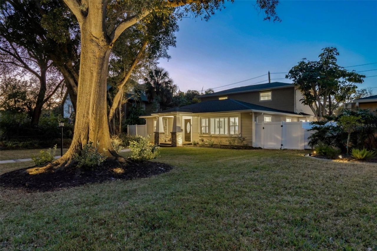 427 Villagrande Avenue S, Saint Petersburg, FL 33707 Photo