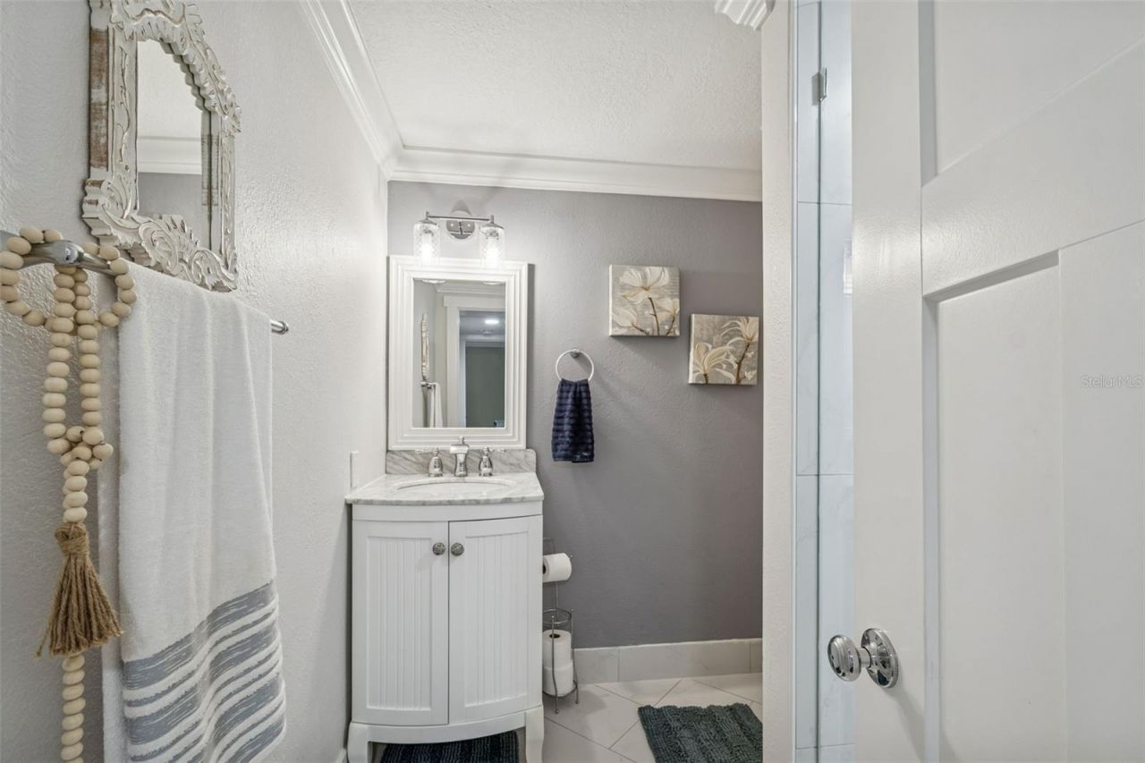 427 Villagrande Avenue S, Saint Petersburg, FL 33707 Photo