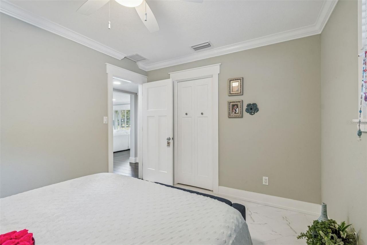 427 Villagrande Avenue S, Saint Petersburg, FL 33707 Photo