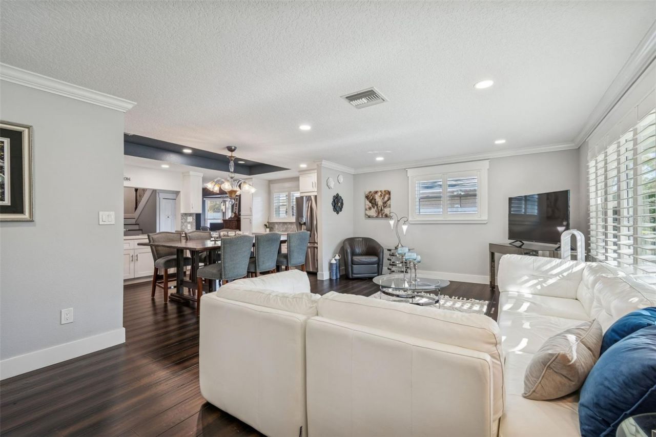 427 Villagrande Avenue S, Saint Petersburg, FL 33707 Photo