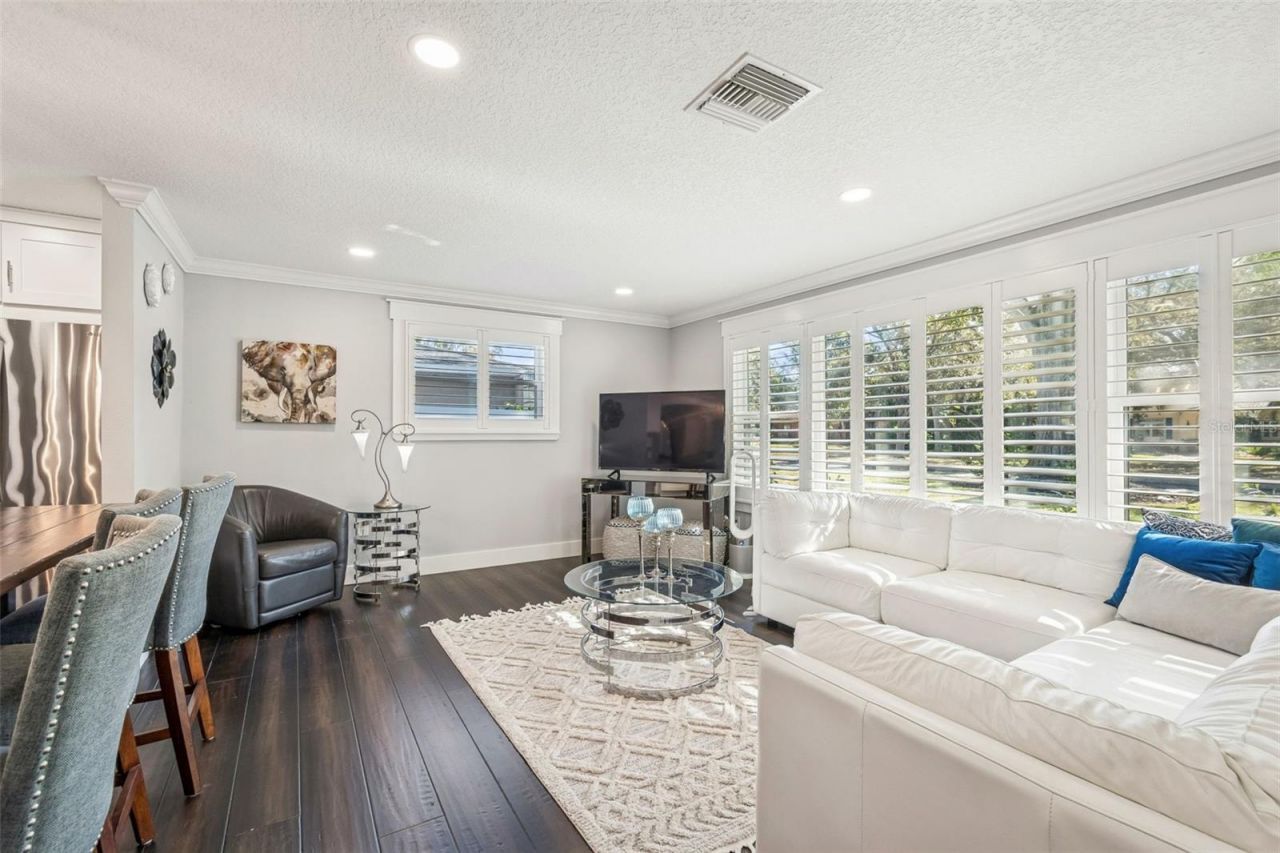 427 Villagrande Avenue S, Saint Petersburg, FL 33707 Photo