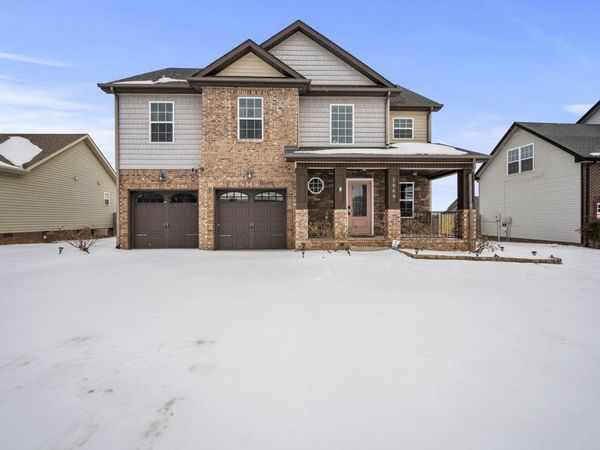 1069 Castlerock Dr, Clarksville, TN 37042