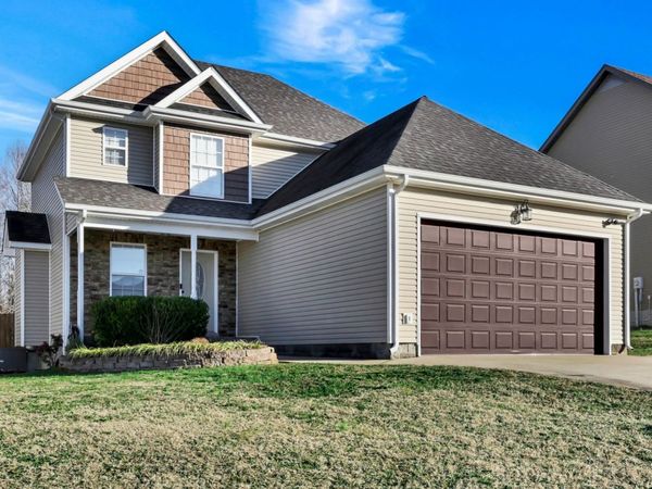 1209 Meachem Dr, Clarksville, TN 37042