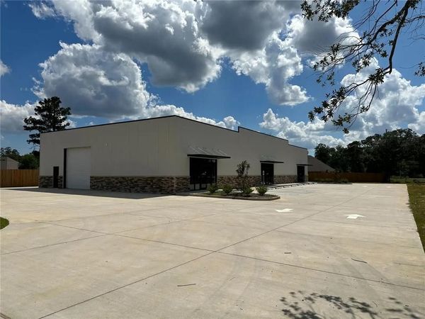 23516 HAVEN Boulevard, Ponchatoula, LA 70454