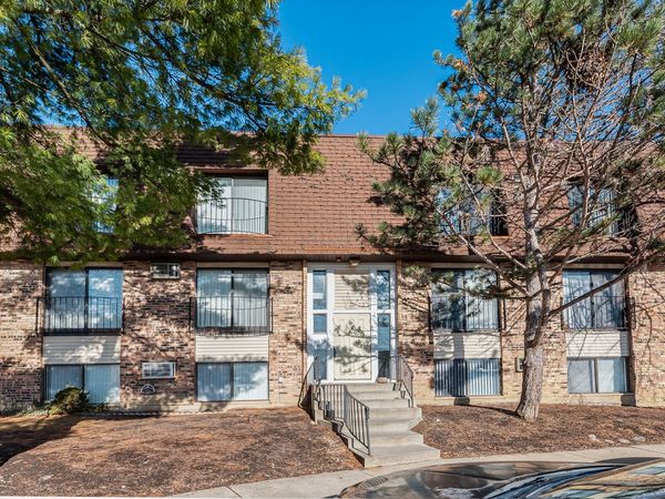 190 S Waters Edge Drive, Unit 302, Glendale Heights, IL 60139