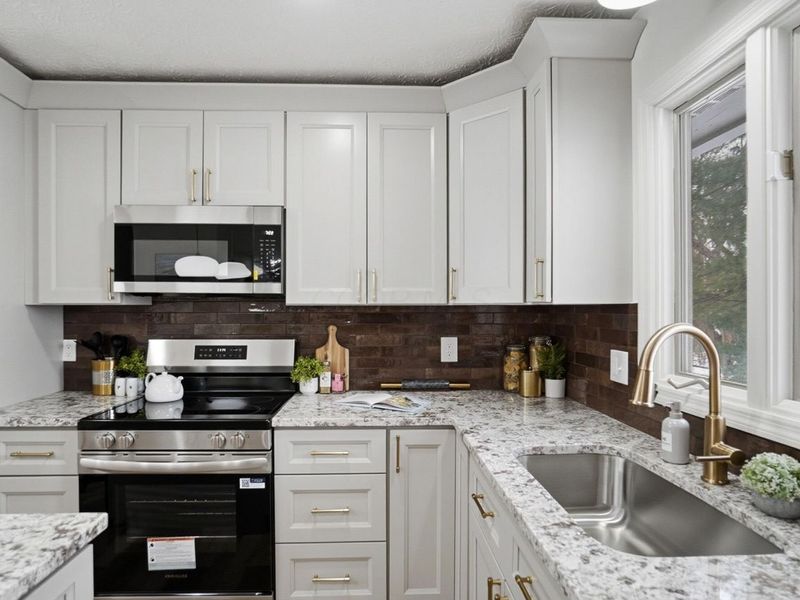 961 E College Avenue, Westerville, OH 43081 Photo 12