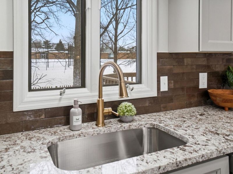 961 E College Avenue, Westerville, OH 43081 Photo 13