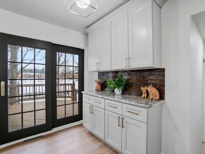 961 E College Avenue, Westerville, OH 43081 Photo 18