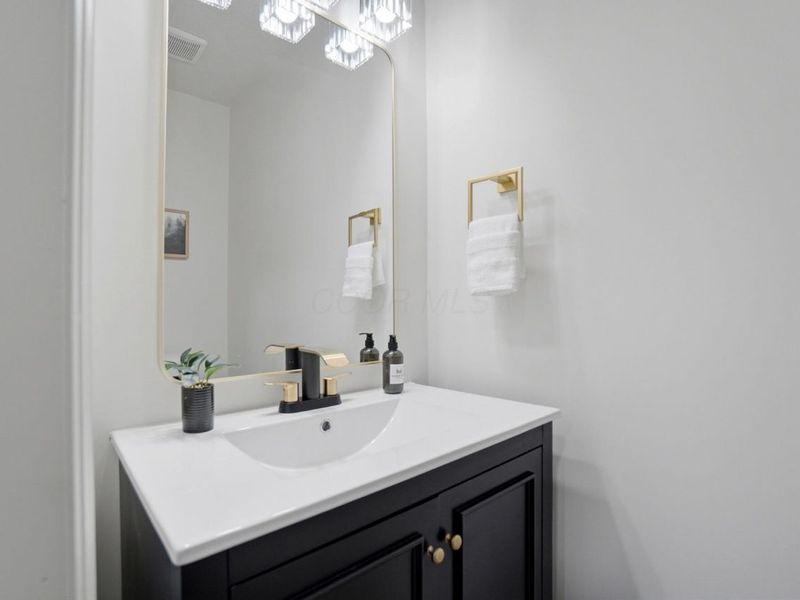 961 E College Avenue, Westerville, OH 43081 Photo 28