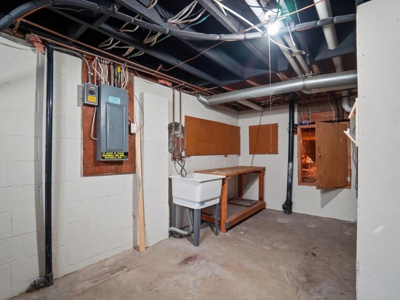 961 E College Avenue, Westerville, OH 43081 Photo 58