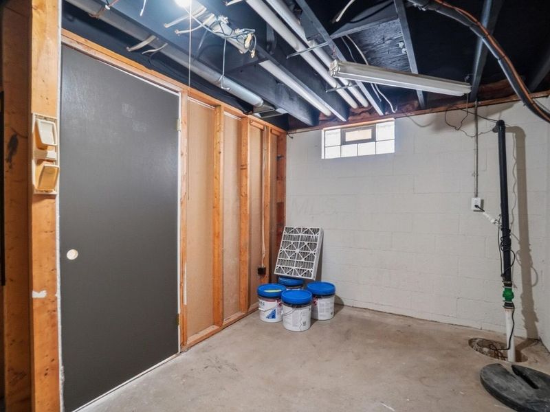 961 E College Avenue, Westerville, OH 43081 Photo 83