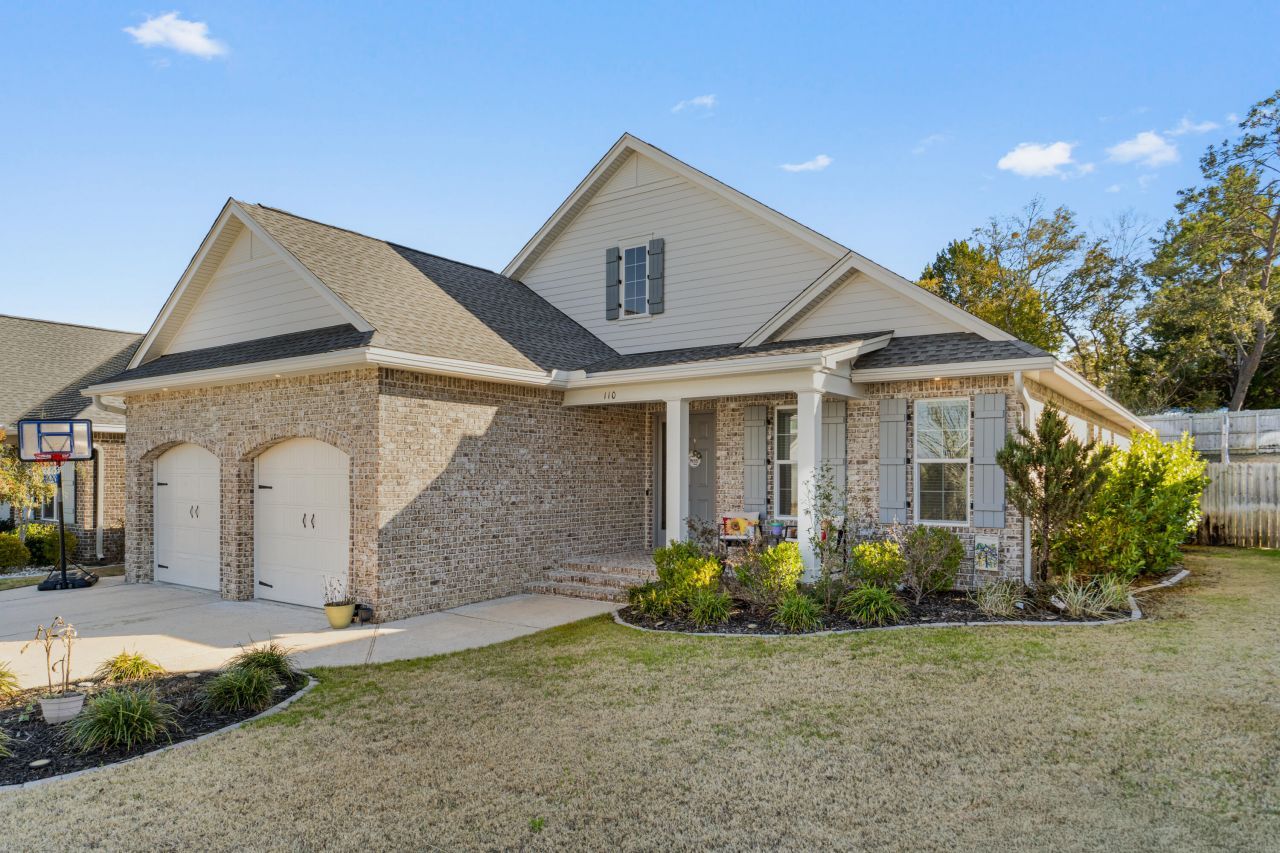 110 Raiders Trail, Valparaiso, FL 32580 Main Photo