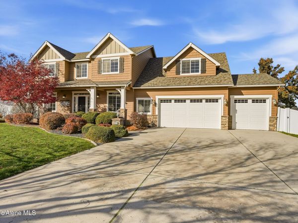 17211 E Rosemont Ln, Spokane Valley, WA 99016