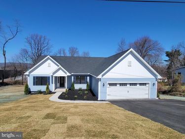 4092 RIDGEVIEW ROAD, HARRISBURG, PA 17112