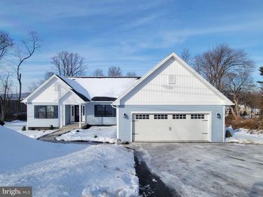 4092 RIDGEVIEW ROAD, HARRISBURG, PA 17112