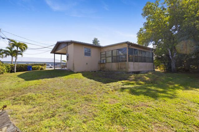 110 SW 12th Avenue, South Bay, FL 33493 Photo