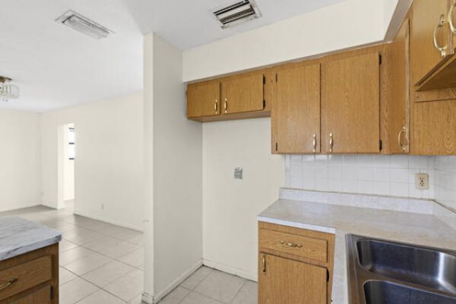 110 SW 12th Avenue, South Bay, FL 33493 Photo