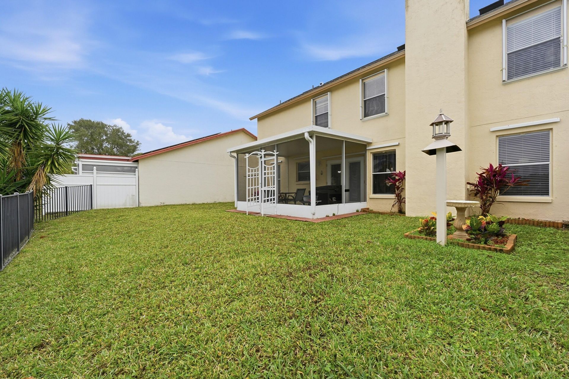 2805 Foxhall Drive E, West Palm Beach, FL 33417 Photo